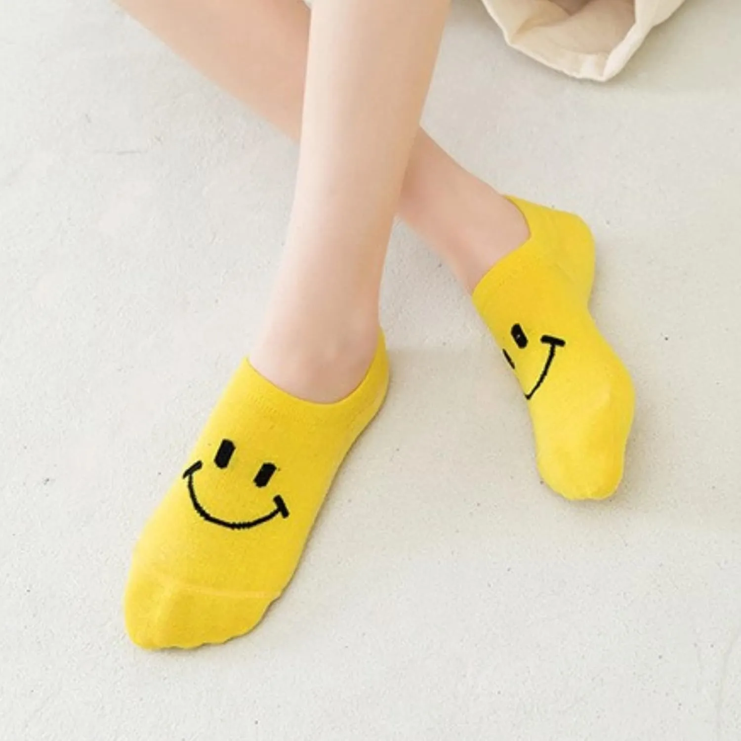 Kawaii Women No Show Socks with Smiley Face Non Slip Cushioned Invisible Liner Low Cut Socks 5 Pairs