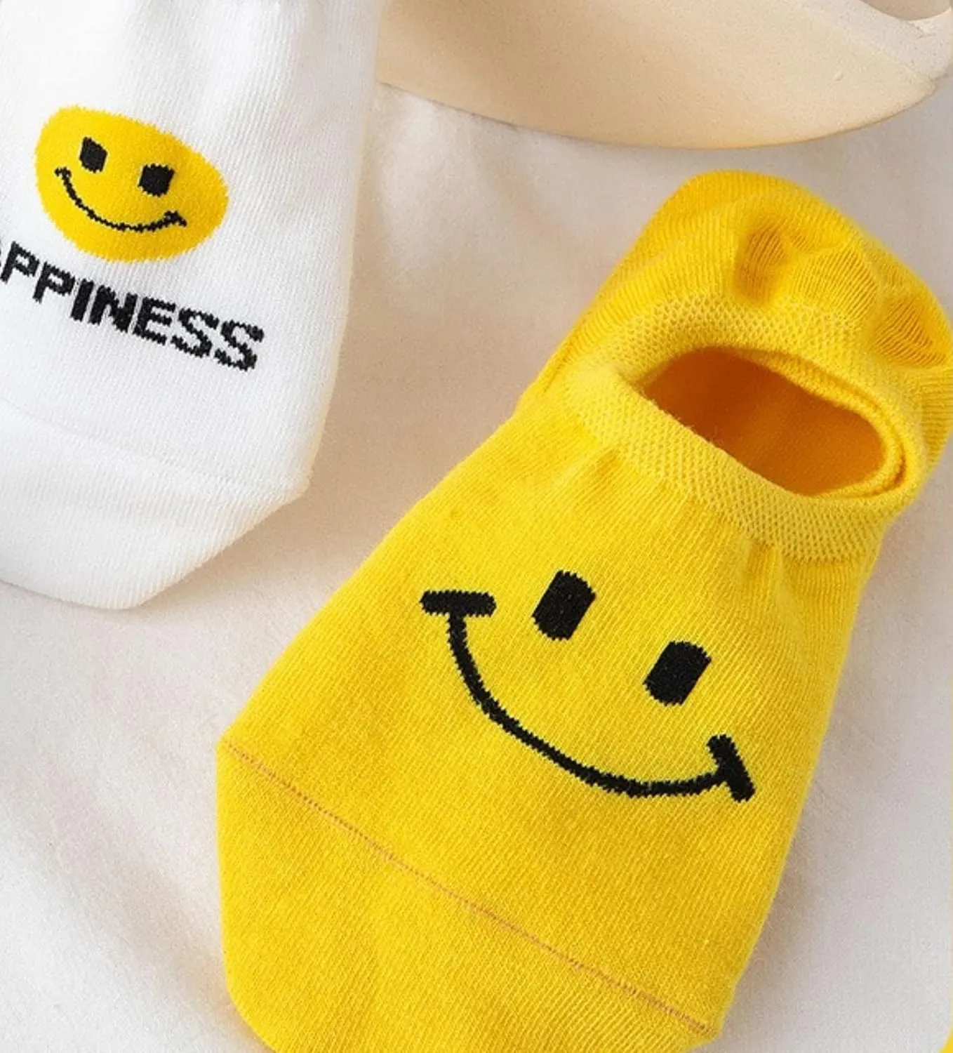 Kawaii Women No Show Socks with Smiley Face Non Slip Cushioned Invisible Liner Low Cut Socks 5 Pairs