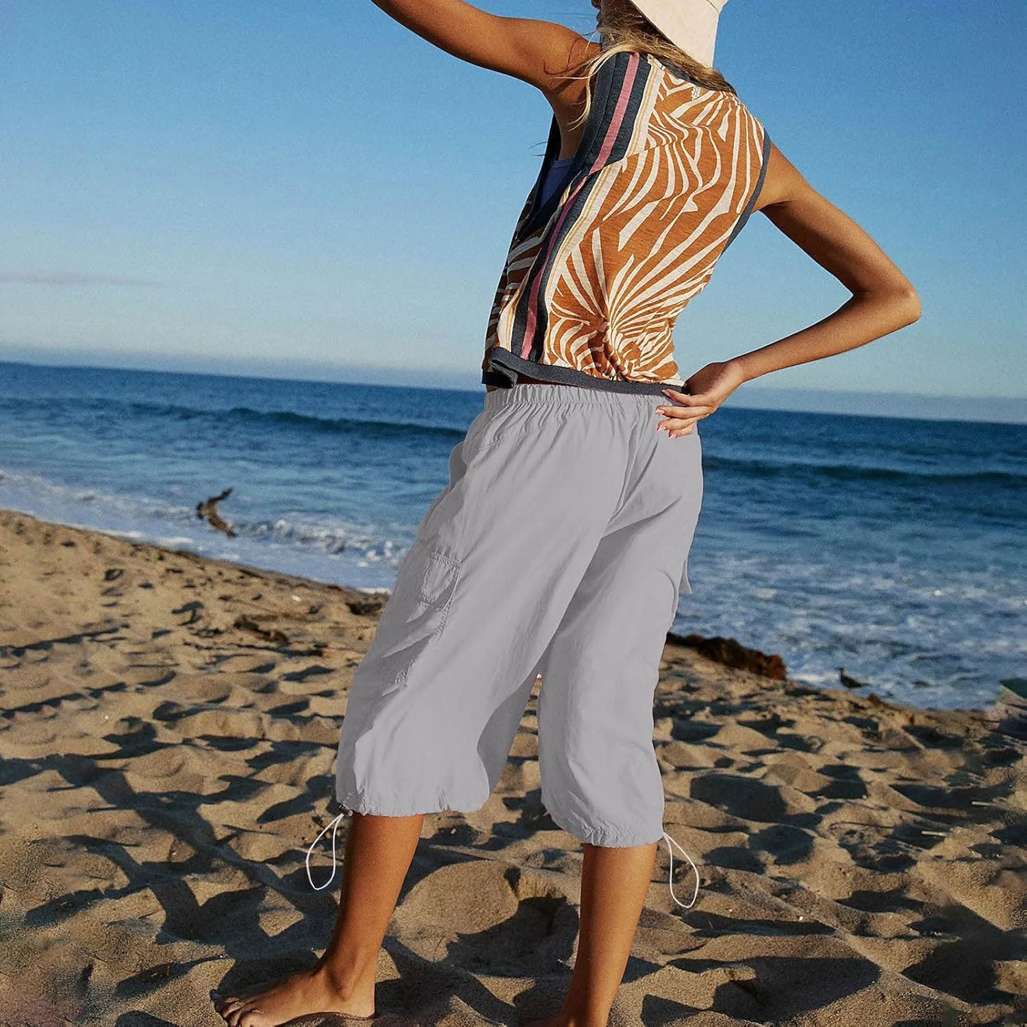 Womens Cargo Shorts with Pockets Summer 2024 Drawstring Elastic Waist Bermuda Shorts Knee Length Wide Leg Shorts